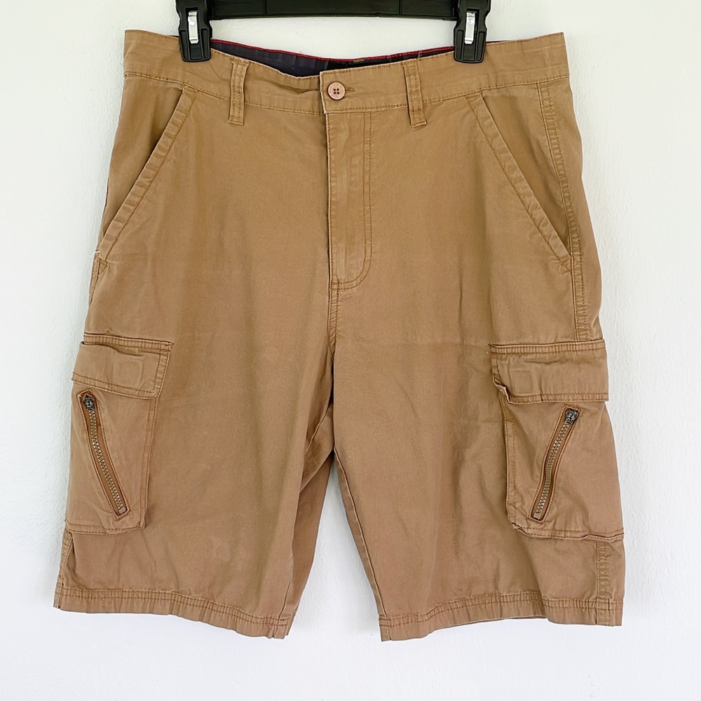 Beverly Hills Polo Club tan cotton cargo shorts size 32